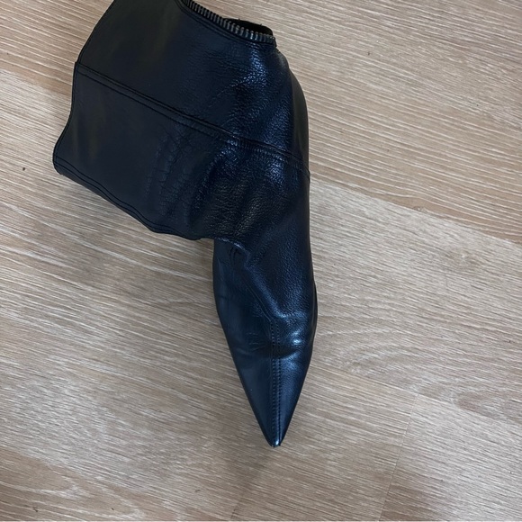 authentic Miu Miu ankle zip up black leather heeled boots - Picture 3 of 3